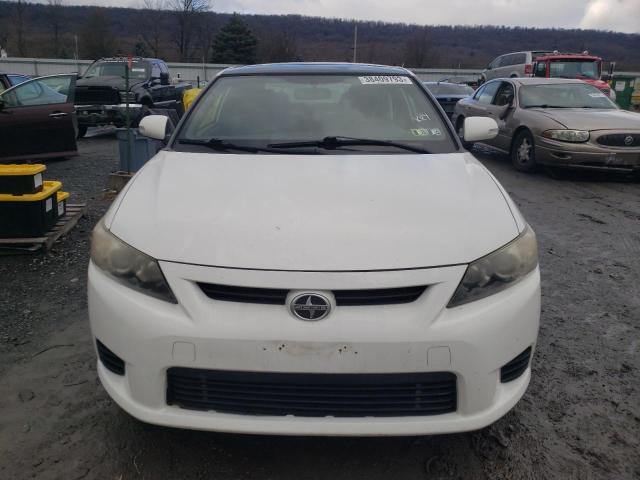 Photo 4 VIN: JTKJF5C72D3047455 - TOYOTA SCION 