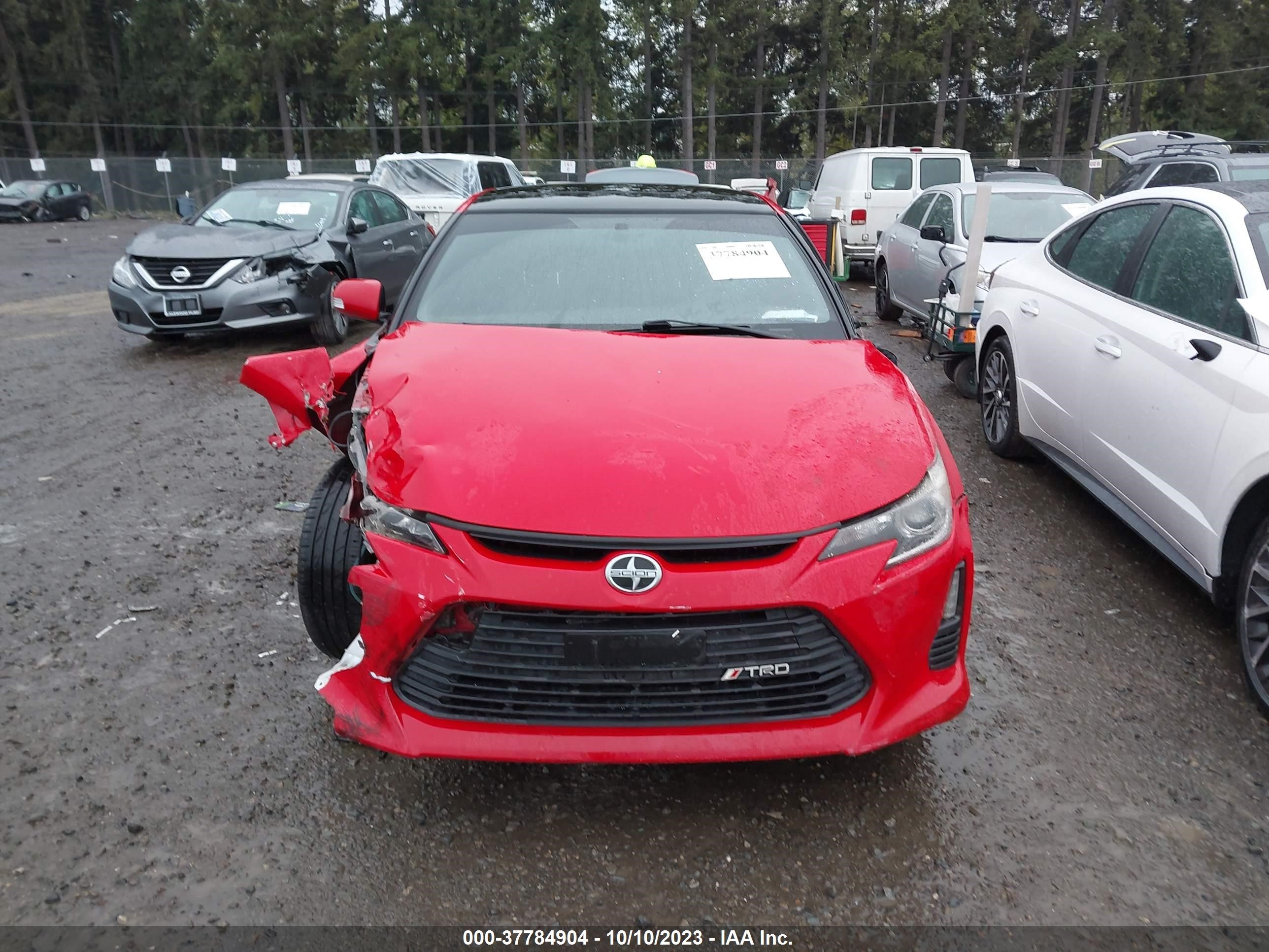 Photo 11 VIN: JTKJF5C72GJ022720 - SCION TC 