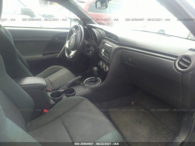 Photo 4 VIN: JTKJF5C73B3012923 - SCION TC 