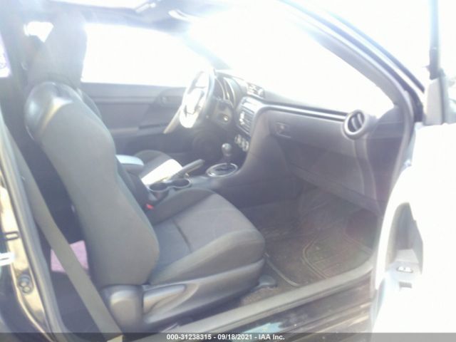 Photo 4 VIN: JTKJF5C74B3010324 - SCION TC 