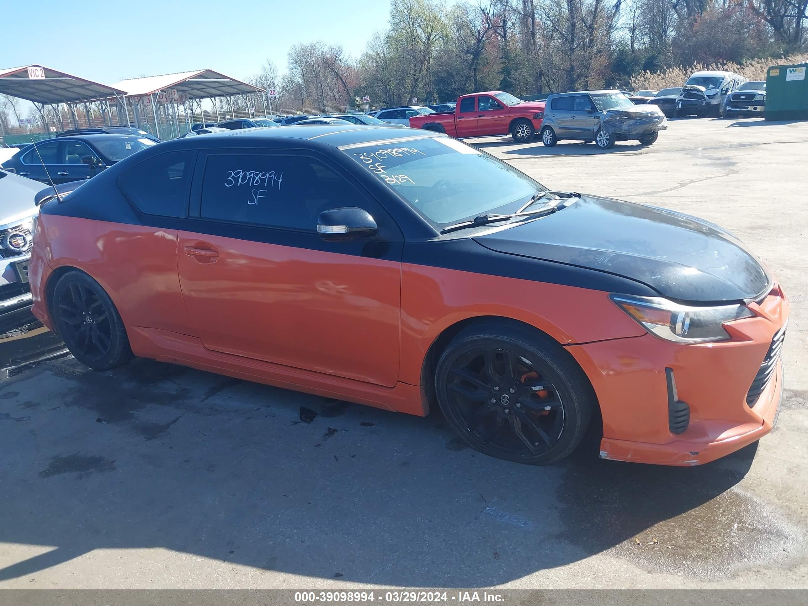 Photo 12 VIN: JTKJF5C74FJ007554 - SCION TC 