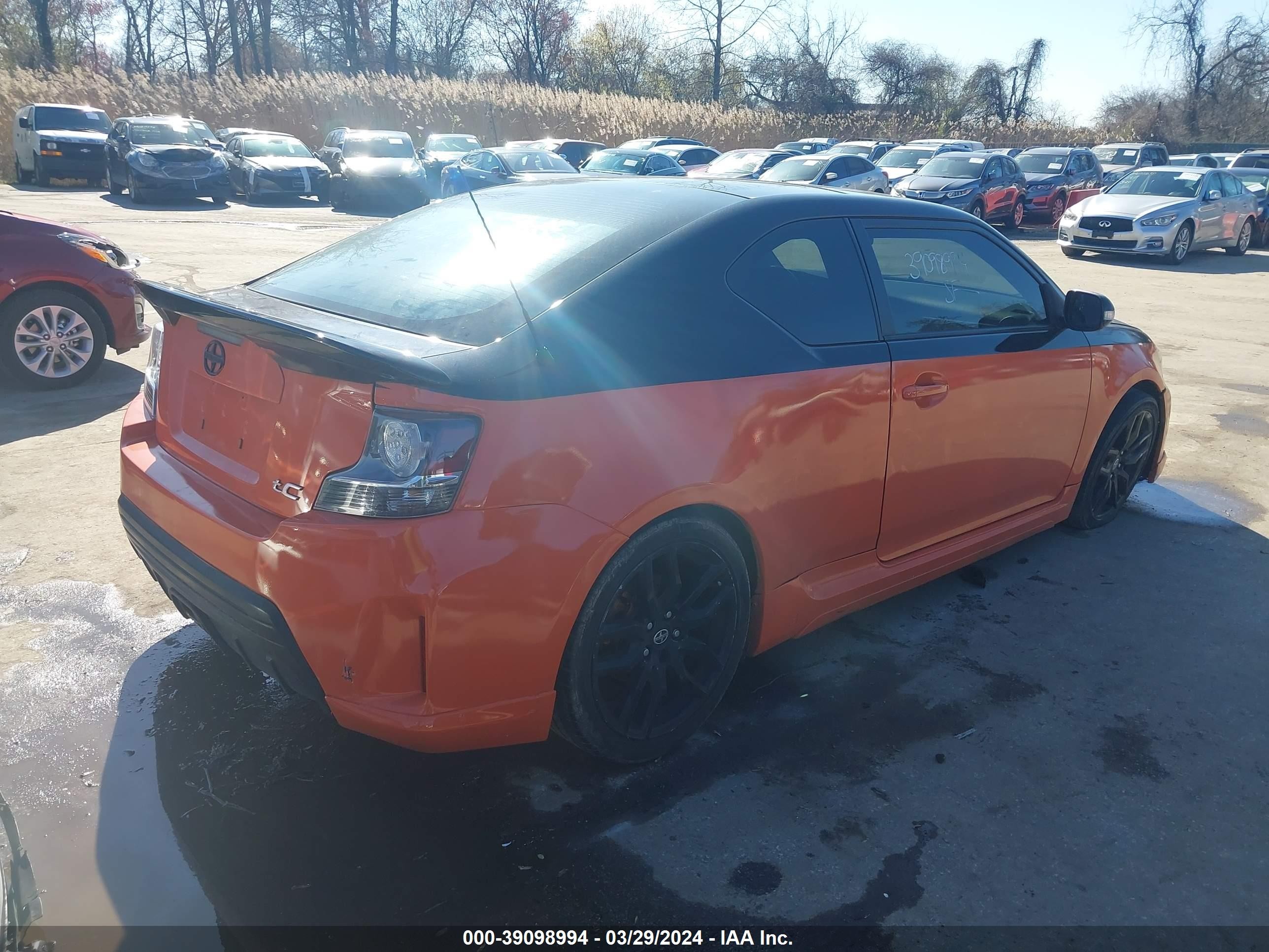 Photo 3 VIN: JTKJF5C74FJ007554 - SCION TC 