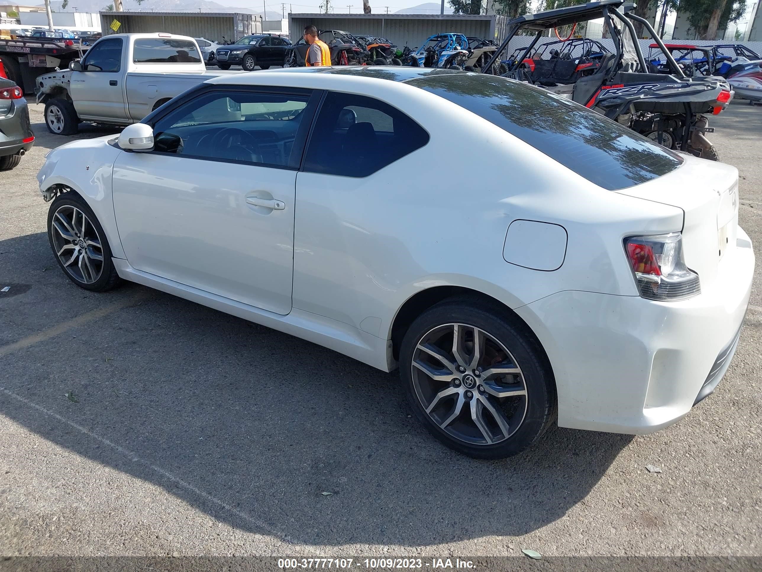 Photo 14 VIN: JTKJF5C74FJ013578 - SCION TC 