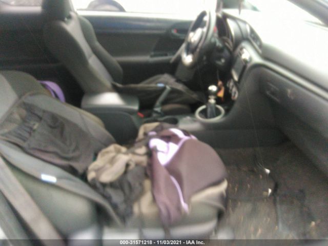 Photo 4 VIN: JTKJF5C75D3050561 - SCION TC 