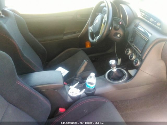 Photo 4 VIN: JTKJF5C75D3055338 - SCION TC 