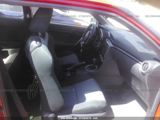 Photo 4 VIN: JTKJF5C75E3083688 - SCION TC 