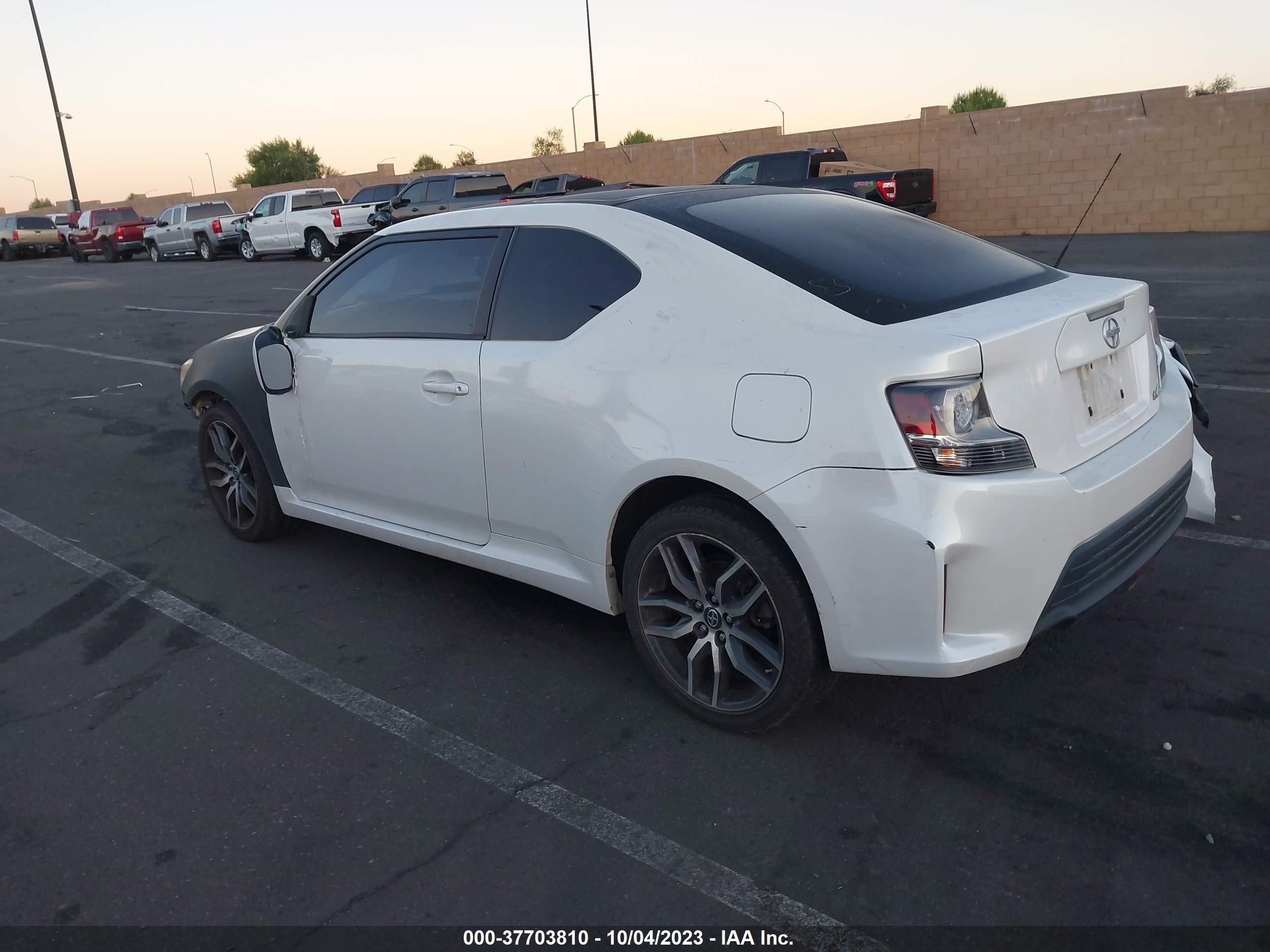 Photo 2 VIN: JTKJF5C75F3094238 - SCION TC 