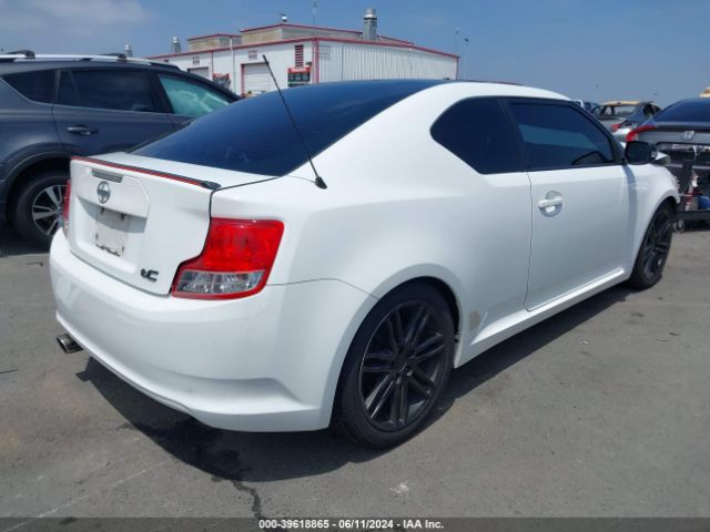 Photo 3 VIN: JTKJF5C76B3010602 - TOYOTA SCION TC 