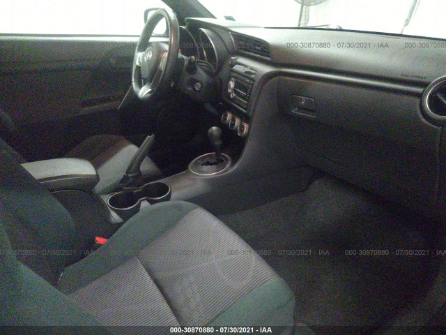 Photo 4 VIN: JTKJF5C76B3015105 - SCION TC 