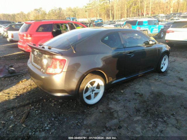 Photo 3 VIN: JTKJF5C76C3028552 - SCION TC 