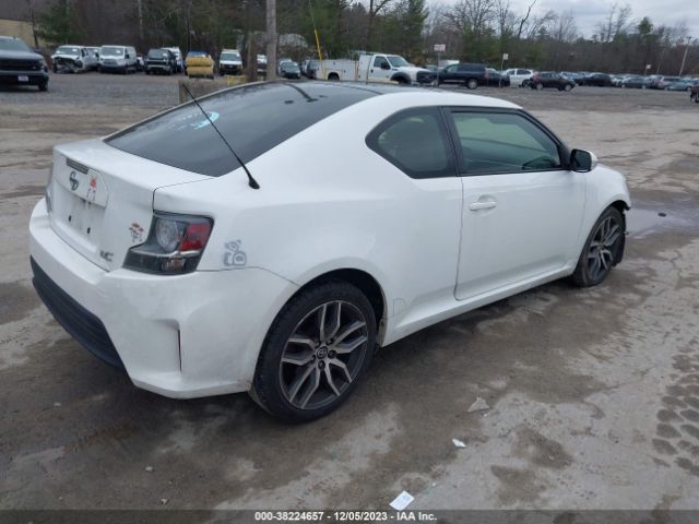 Photo 3 VIN: JTKJF5C77E3068626 - SCION TC 