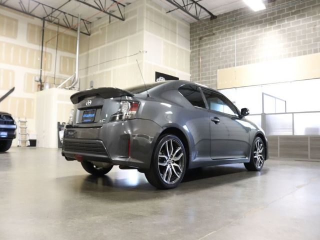 Photo 3 VIN: JTKJF5C77E3073566 - SCION TC 