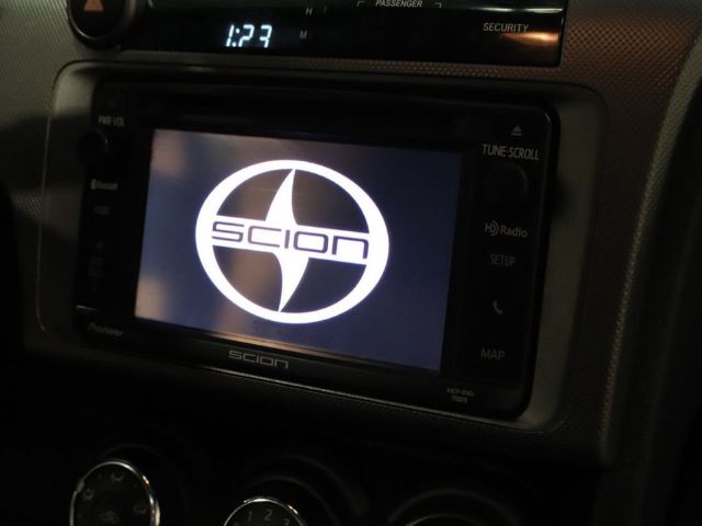 Photo 8 VIN: JTKJF5C77E3073566 - SCION TC 