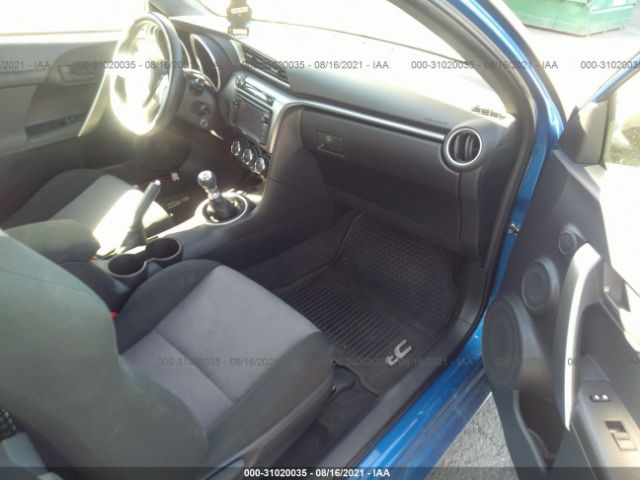 Photo 4 VIN: JTKJF5C77FJ012960 - SCION TC 