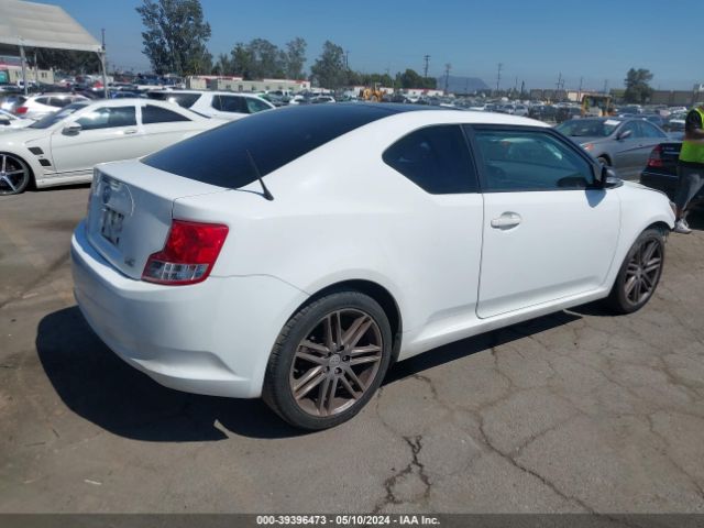 Photo 3 VIN: JTKJF5C78B3001528 - SCION TC 