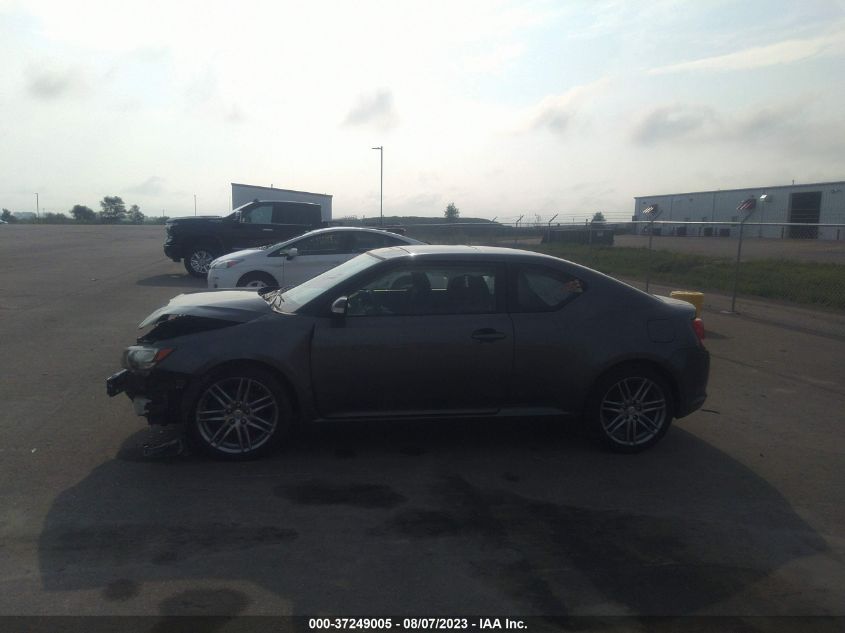 Photo 13 VIN: JTKJF5C78B3018720 - SCION TC 