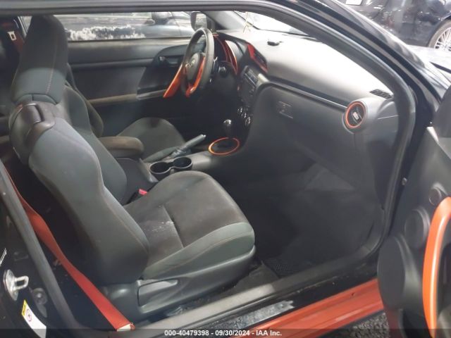 Photo 4 VIN: JTKJF5C79FJ008019 - TOYOTA SCION TC 