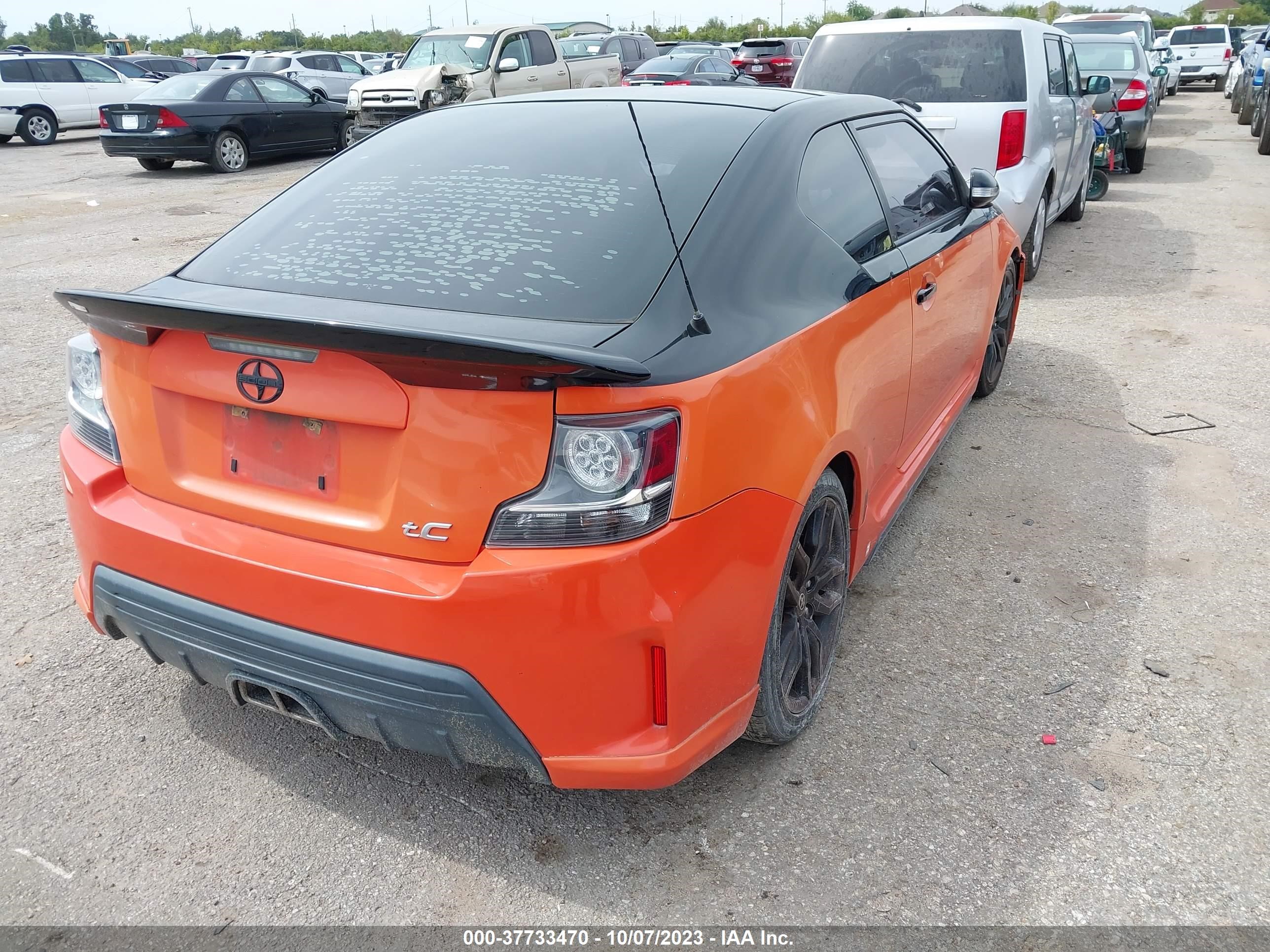 Photo 3 VIN: JTKJF5C79FJ008506 - SCION TC 