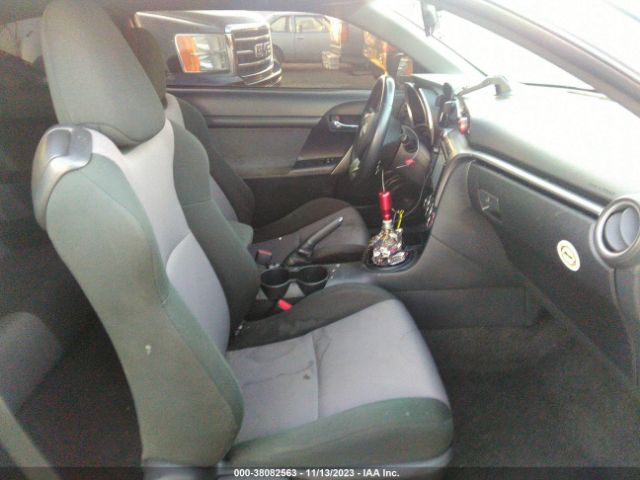 Photo 4 VIN: JTKJF5C79GJ014565 - SCION TC 