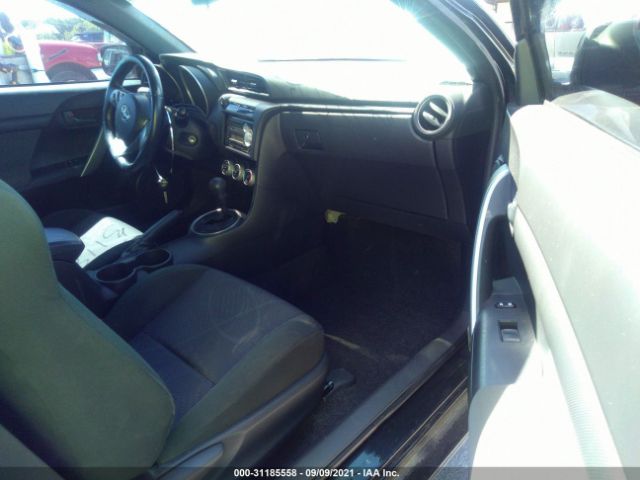 Photo 4 VIN: JTKJF5C7XB3019240 - SCION TC 