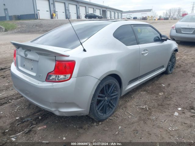 Photo 3 VIN: JTKJF5C7XC3023404 - SCION TC 