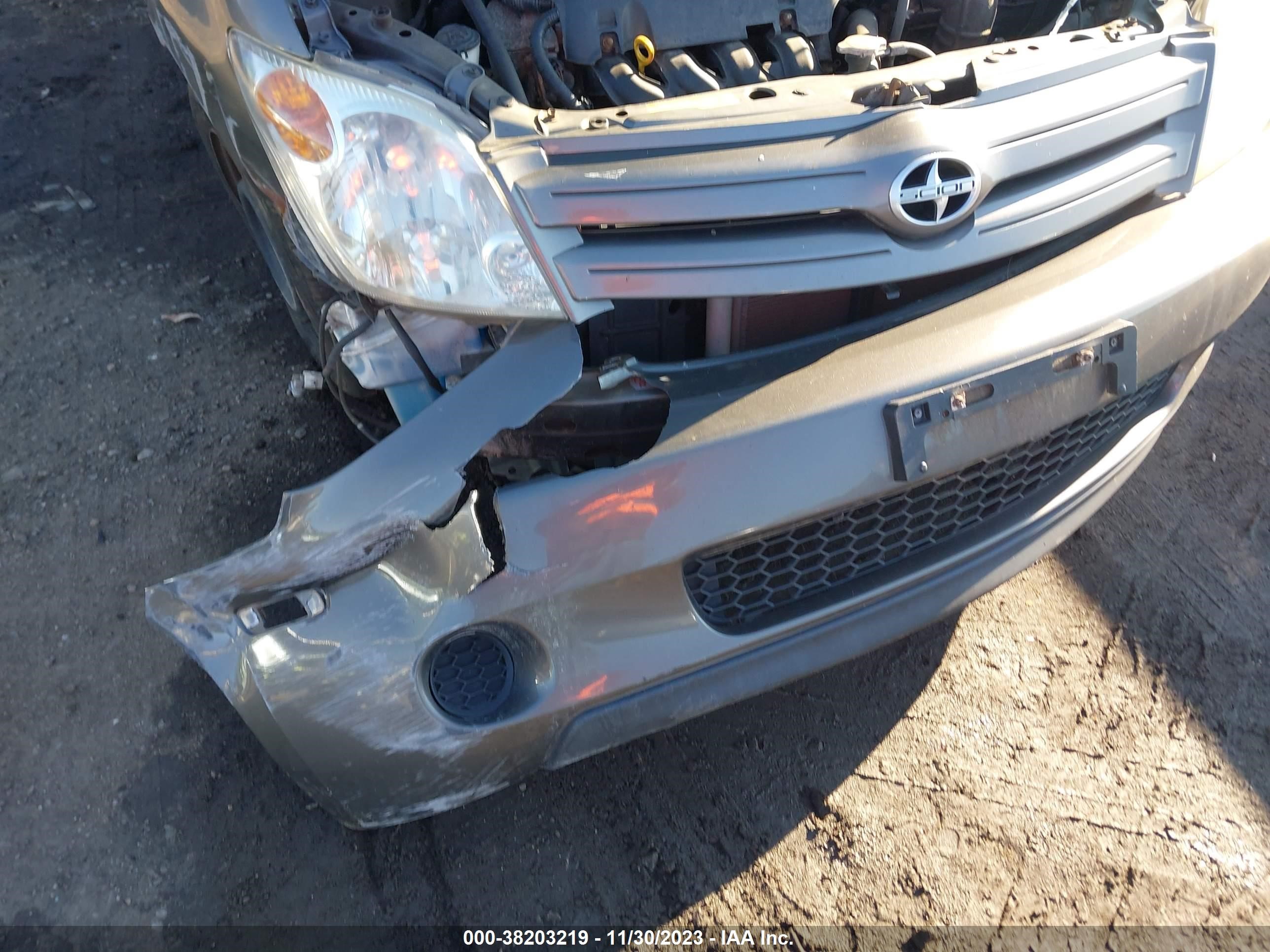 Photo 11 VIN: JTKKT604250096834 - SCION XA 