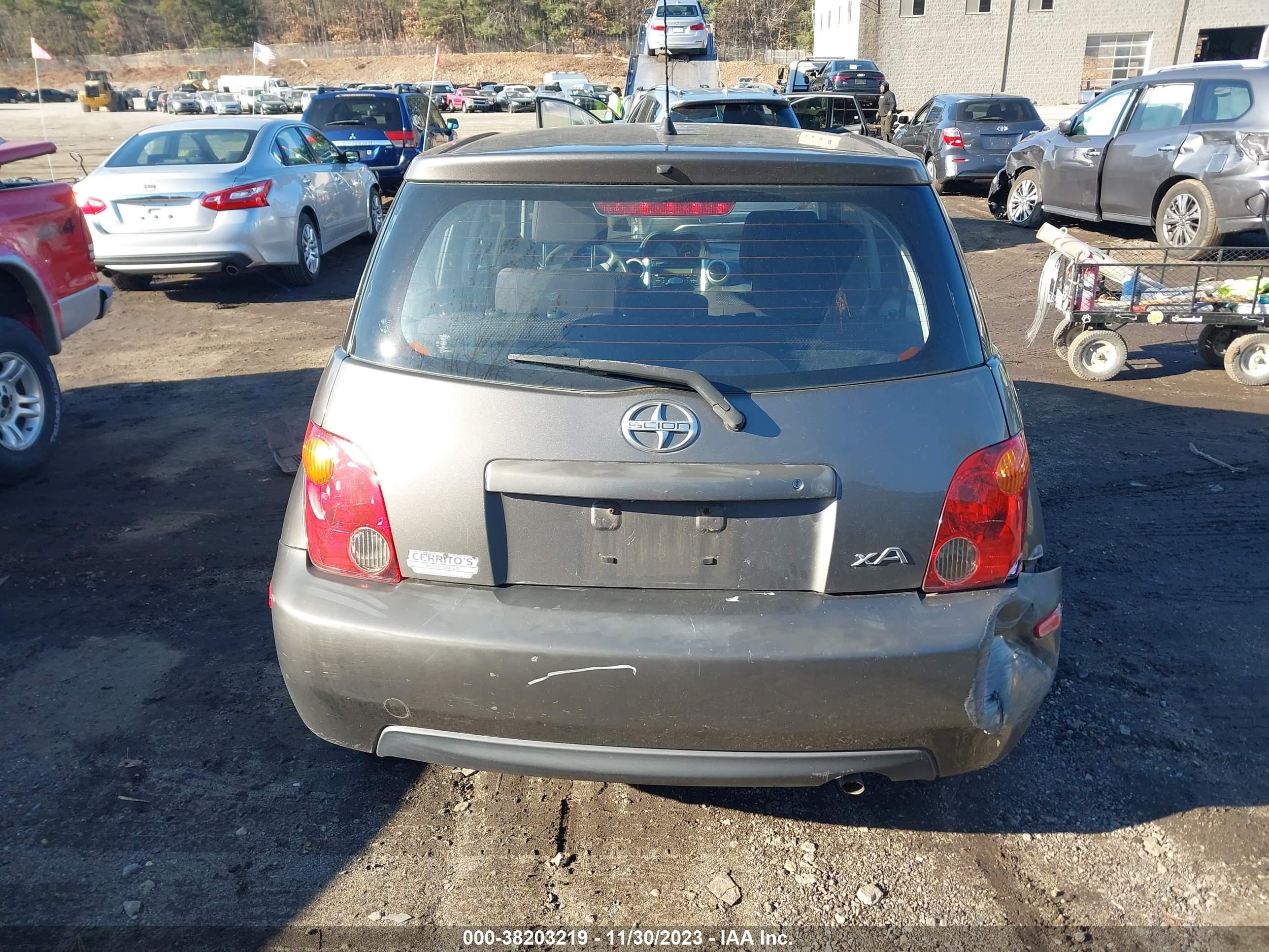 Photo 16 VIN: JTKKT604250096834 - SCION XA 