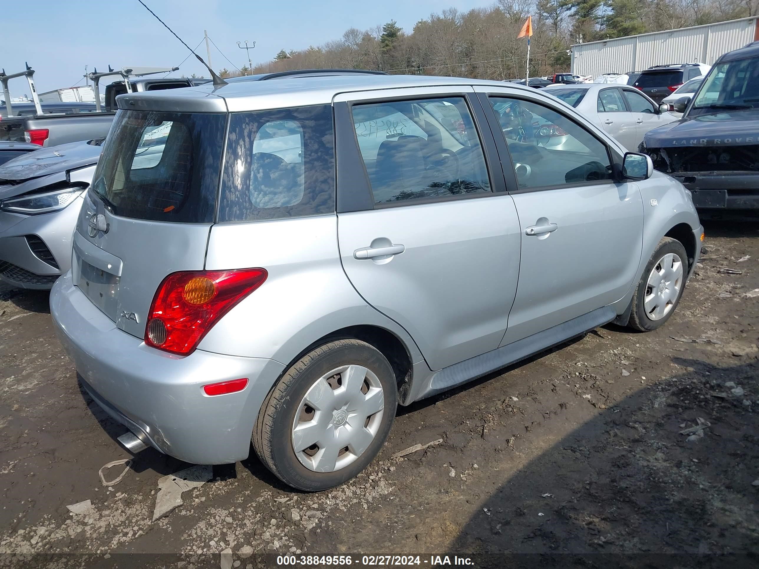 Photo 3 VIN: JTKKT624050128743 - SCION XA 