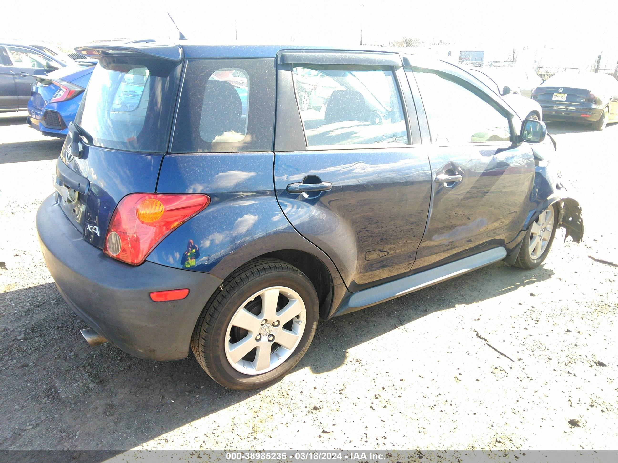 Photo 3 VIN: JTKKT624140076103 - SCION XA 