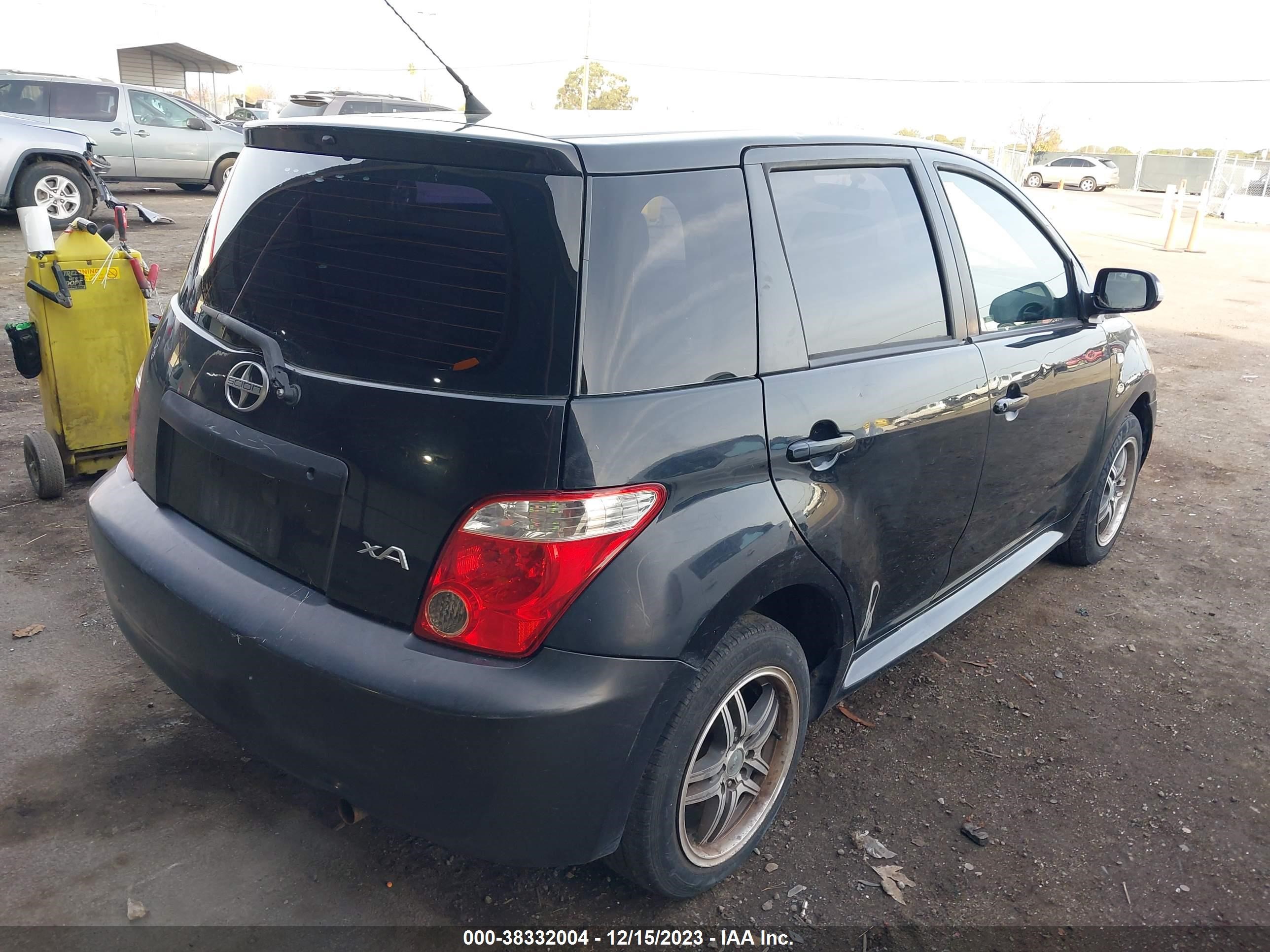 Photo 3 VIN: JTKKT624465002731 - SCION XA 