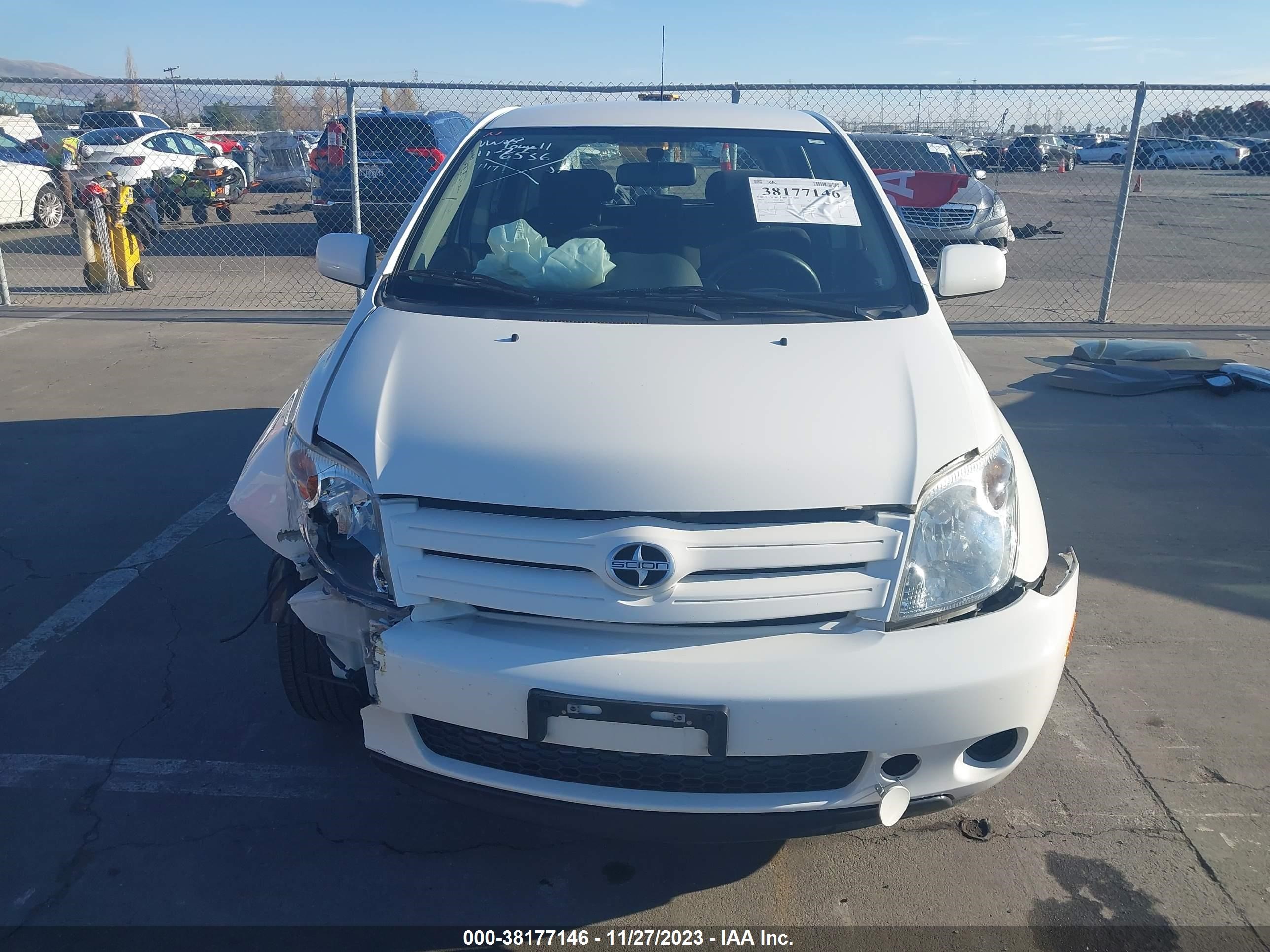 Photo 11 VIN: JTKKT624650089849 - SCION XA 