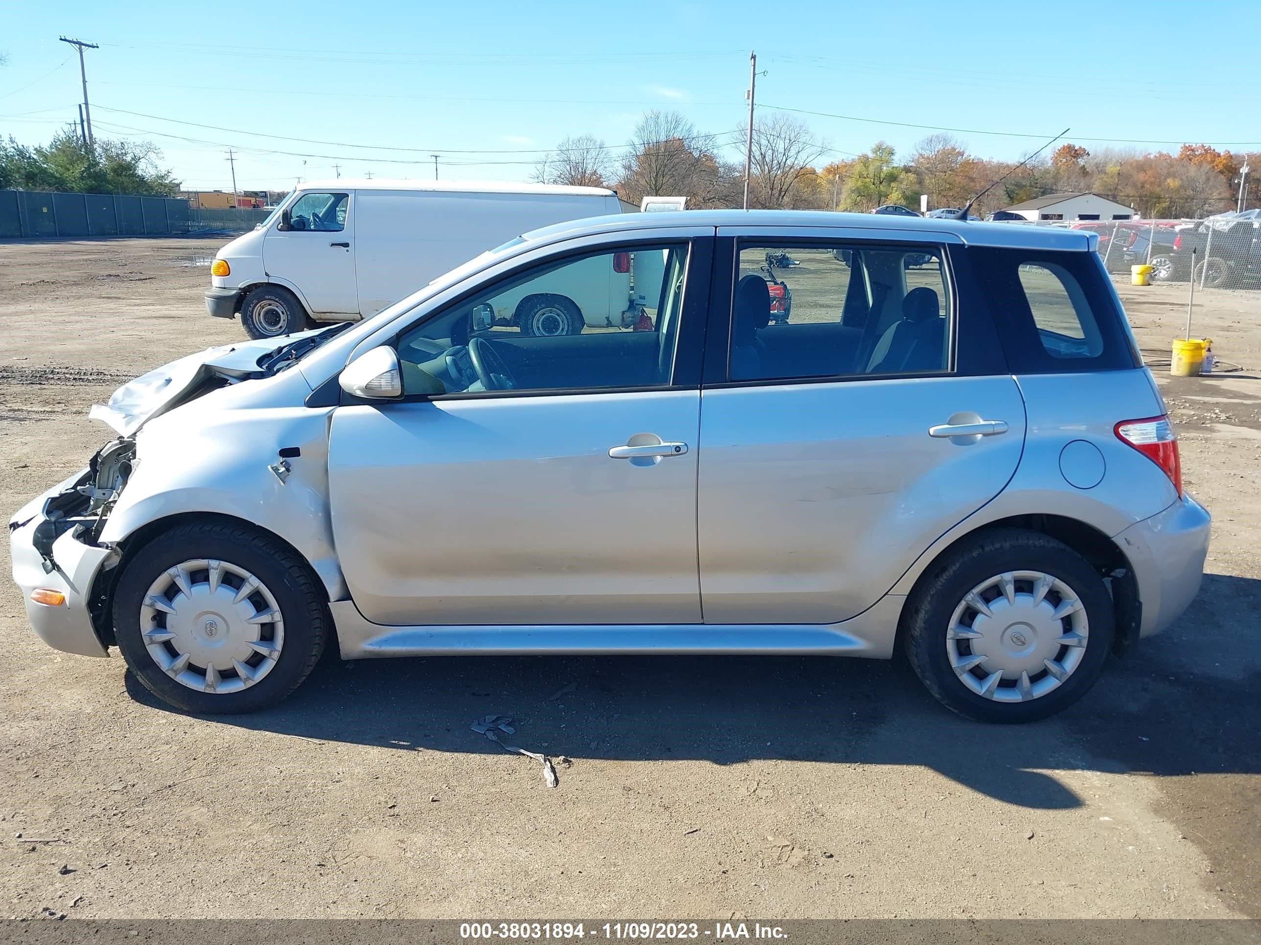 Photo 13 VIN: JTKKT624760140325 - SCION XA 