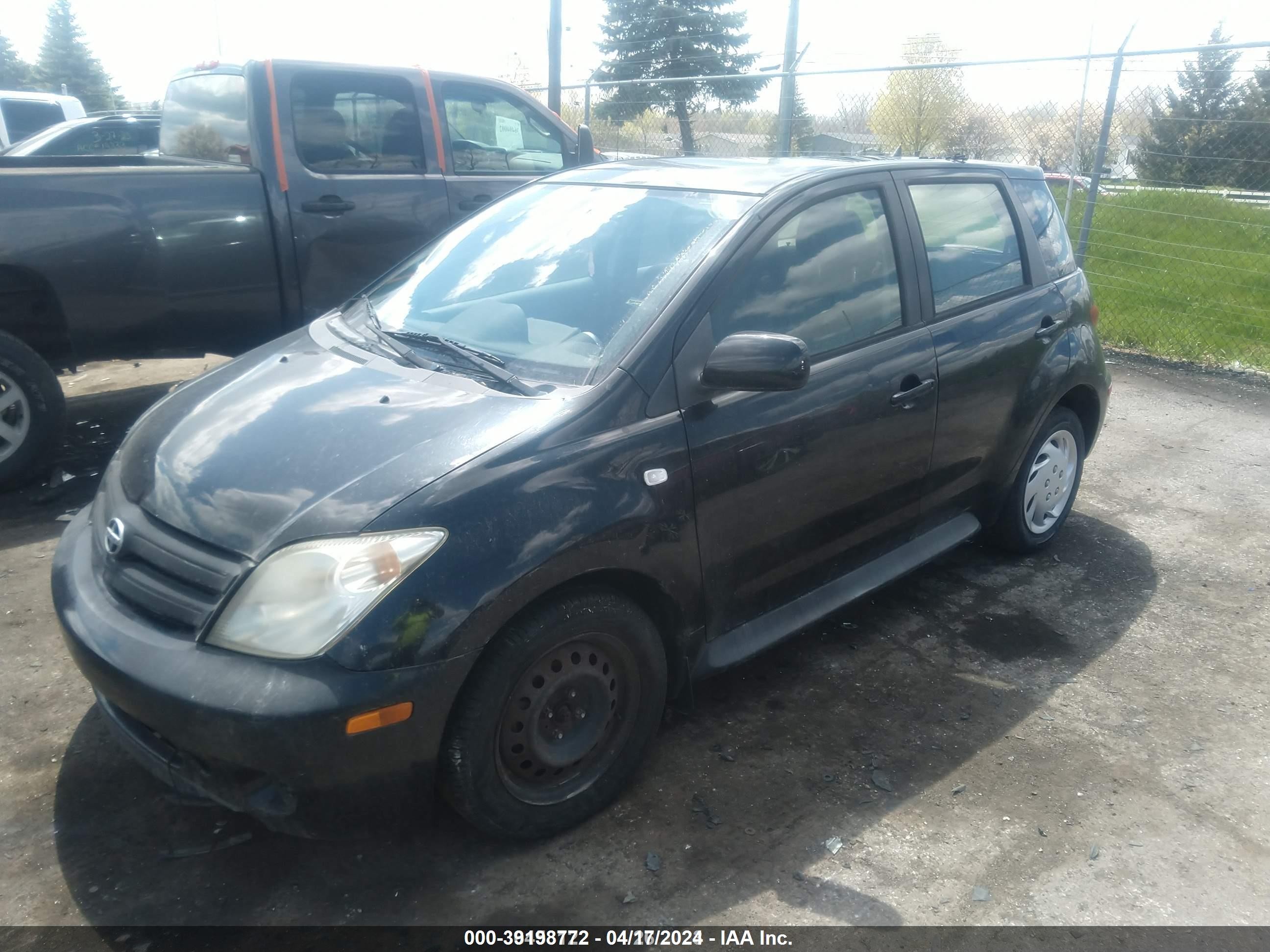 Photo 2 VIN: JTKKT624X40077329 - SCION XA 