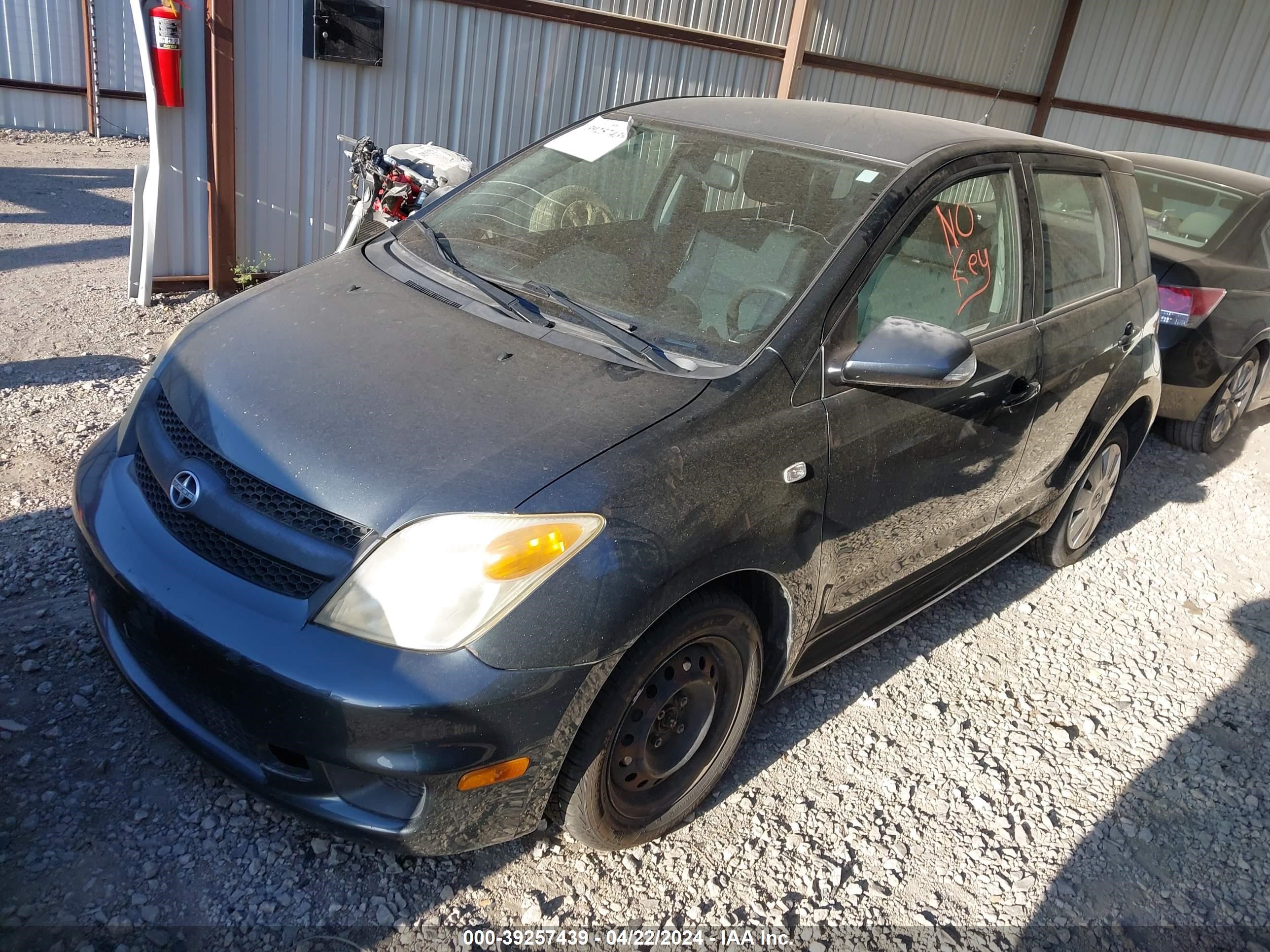 Photo 1 VIN: JTKKT624X65006122 - SCION XA 