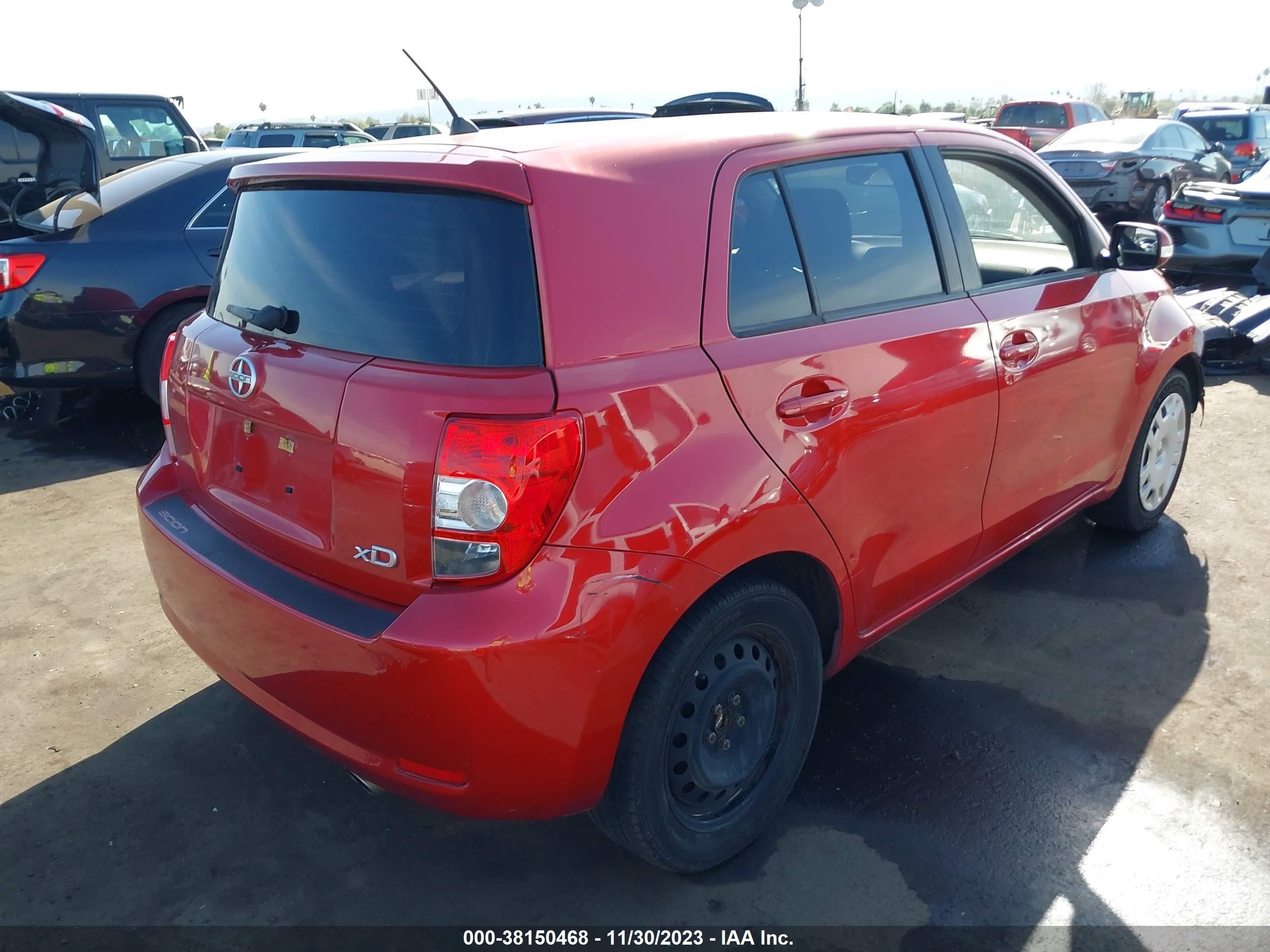 Photo 3 VIN: JTKKU10408J026957 - SCION XD 