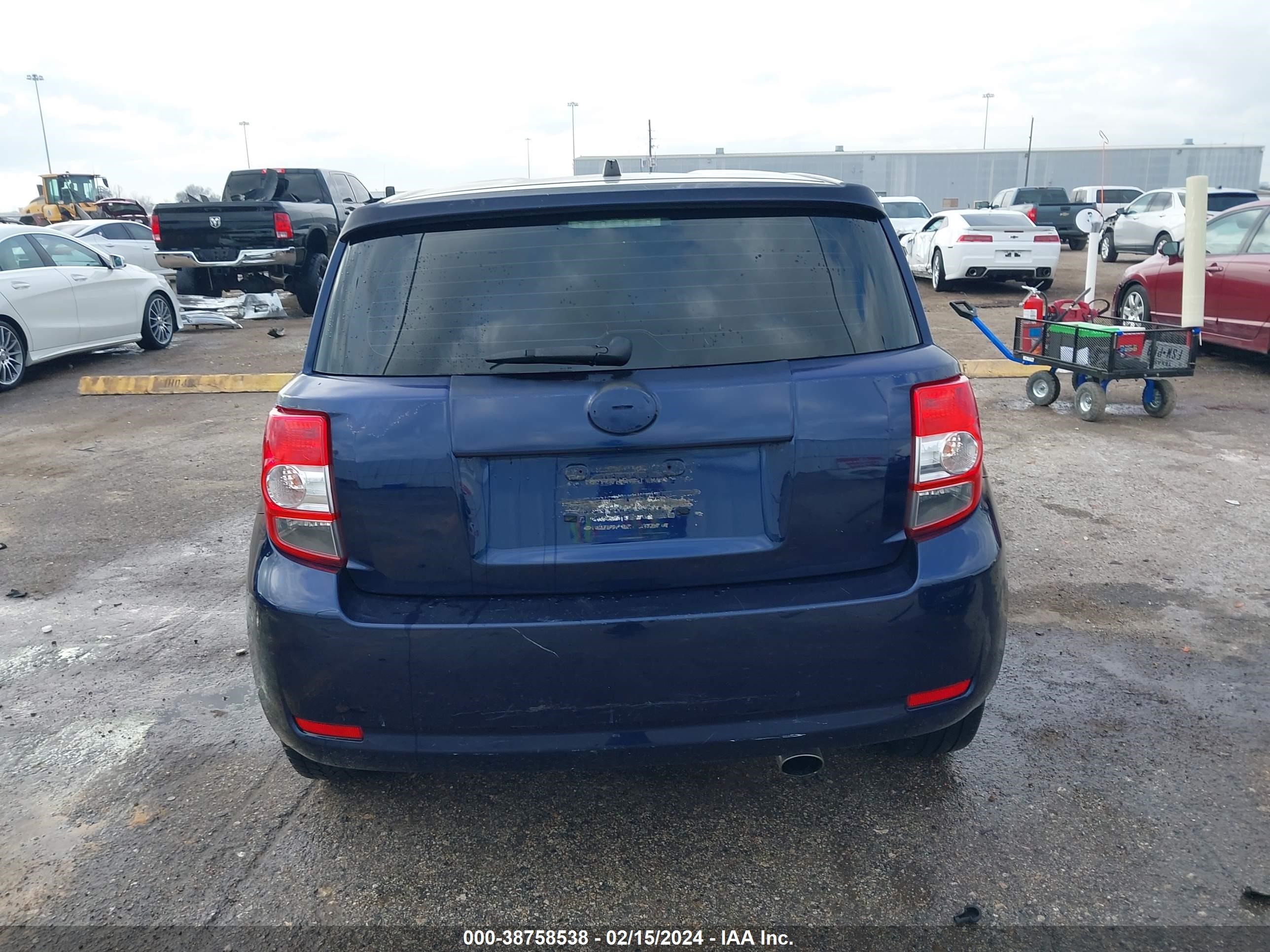 Photo 16 VIN: JTKKU10418J024702 - SCION XD 