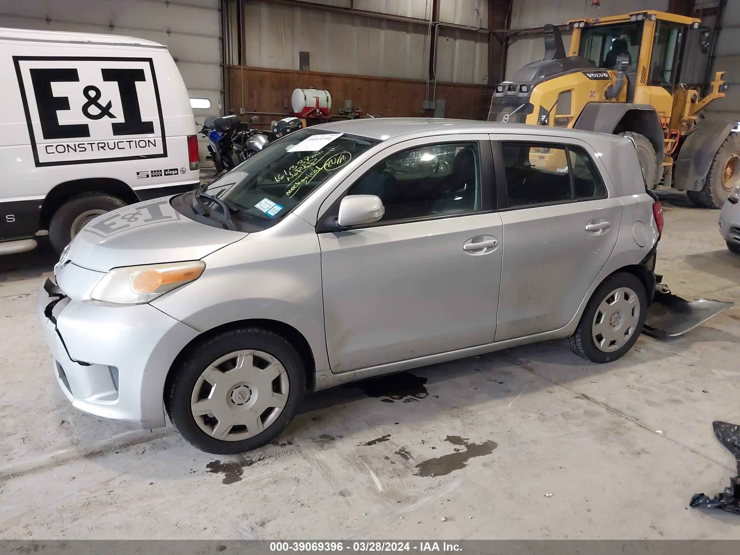 Photo 1 VIN: JTKKU10418J032783 - SCION XD 