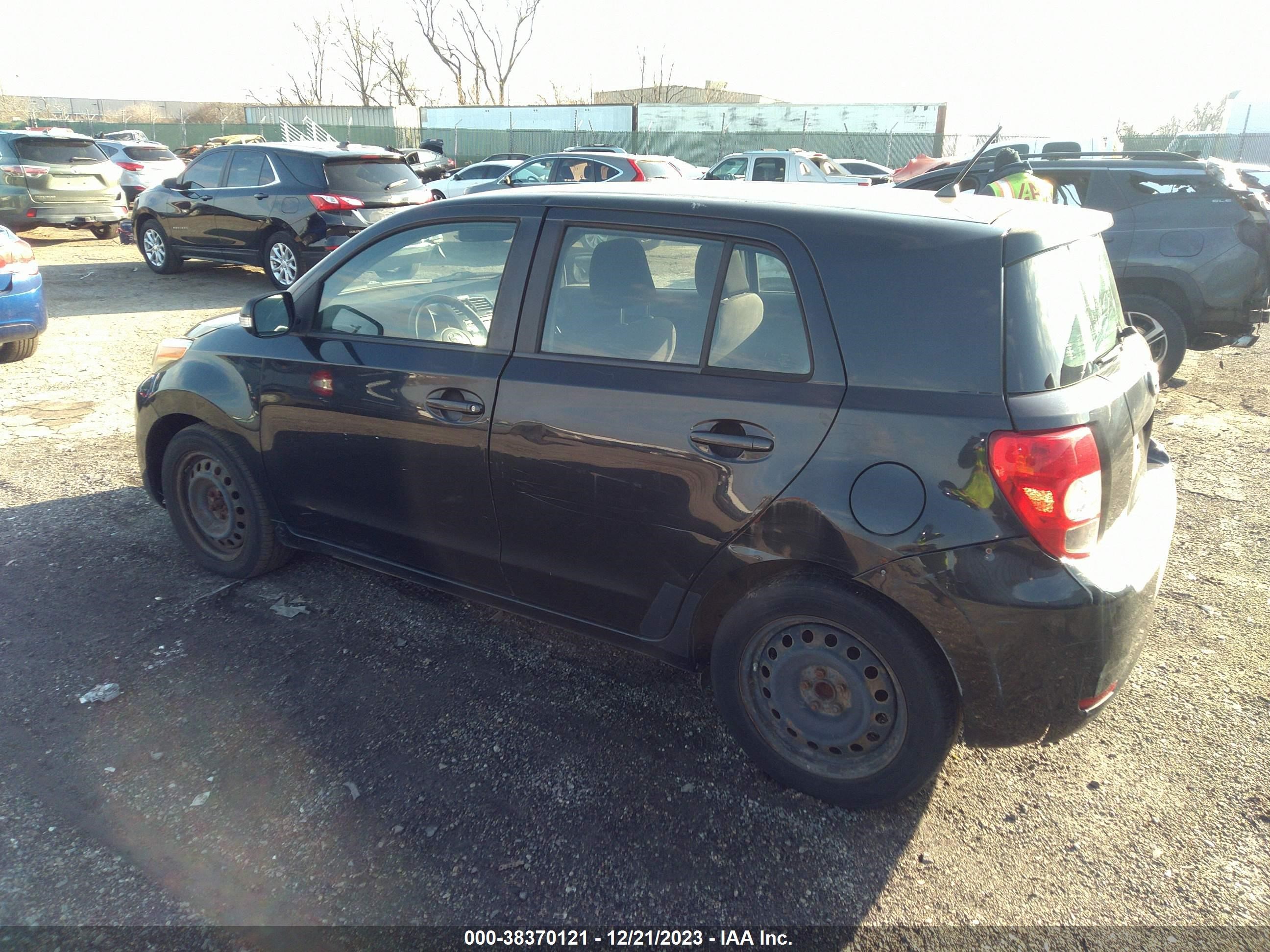 Photo 2 VIN: JTKKU10428J025194 - SCION XD 