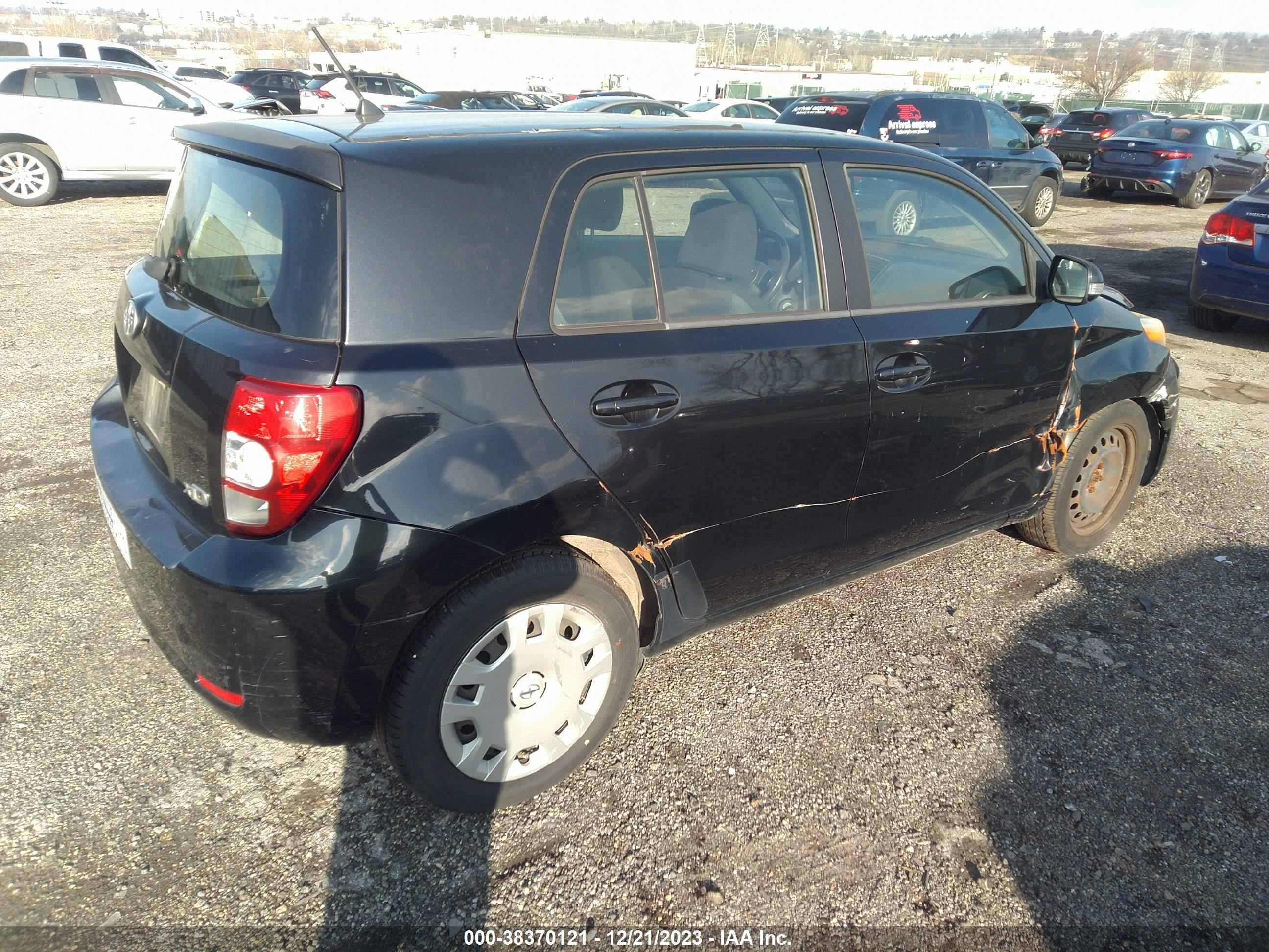 Photo 3 VIN: JTKKU10428J025194 - SCION XD 