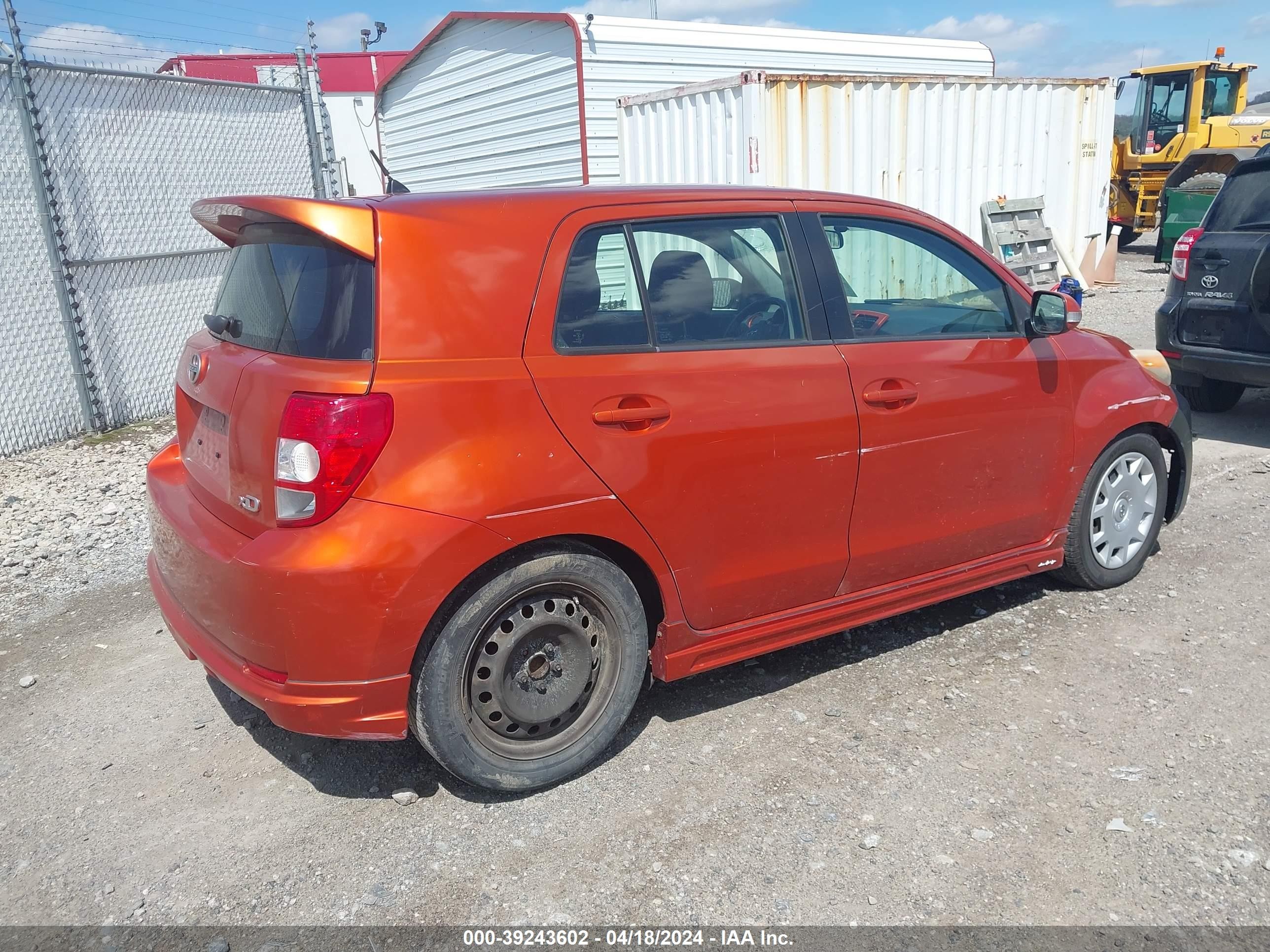 Photo 3 VIN: JTKKU10428J029116 - SCION XD 