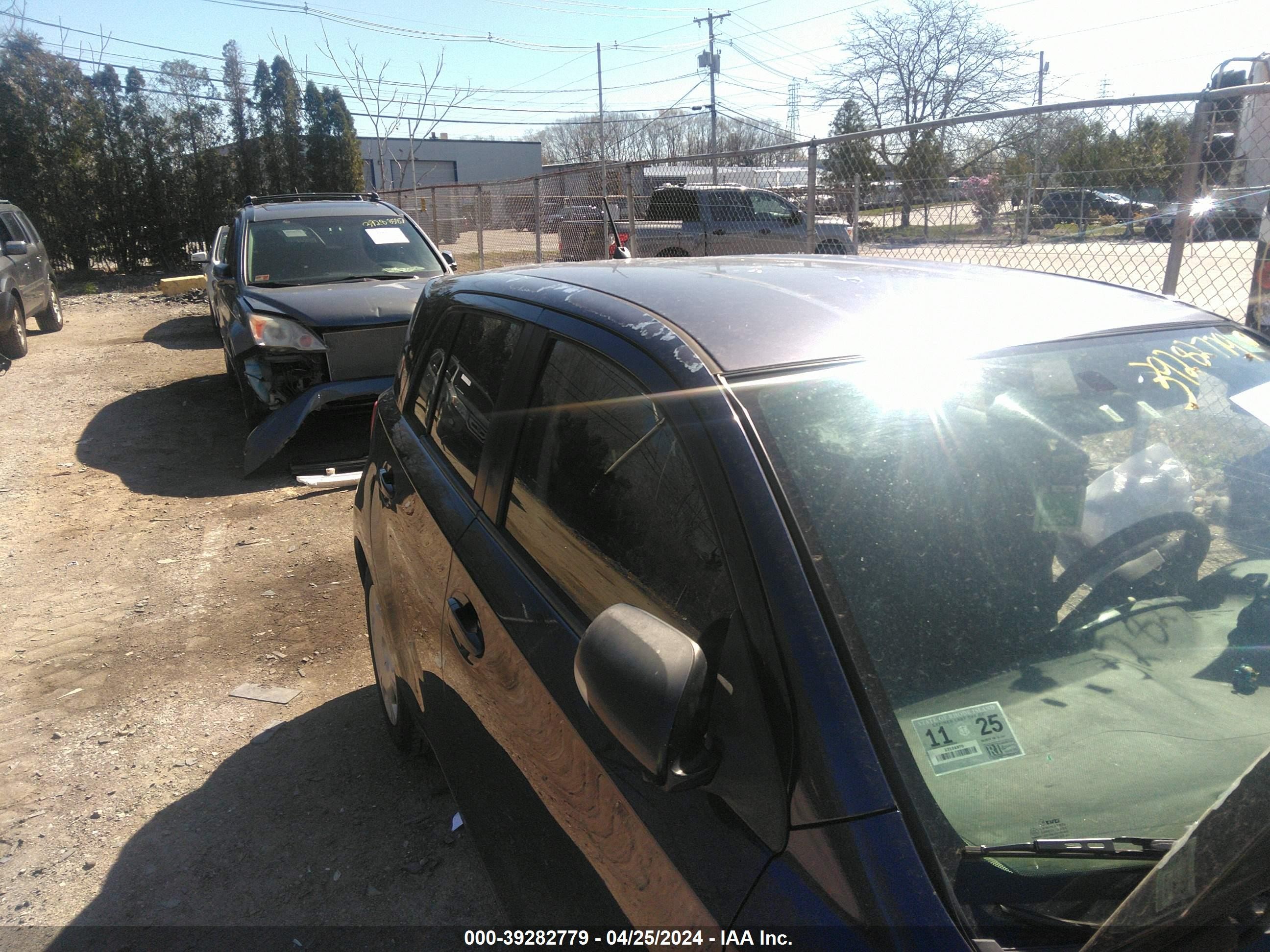 Photo 14 VIN: JTKKU10438J003253 - SCION XD 