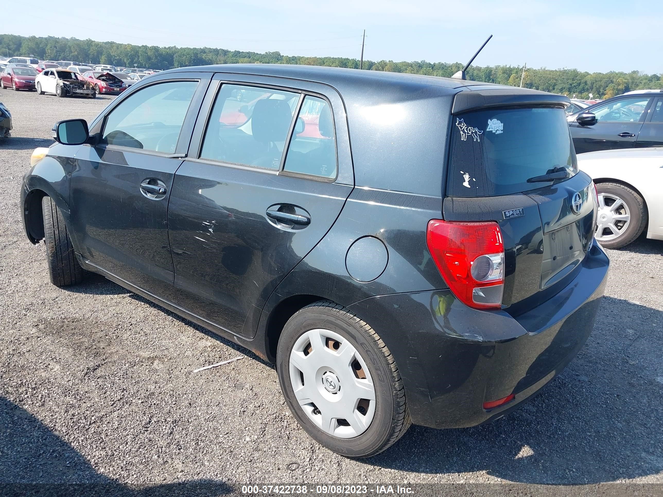 Photo 2 VIN: JTKKU10438J009358 - SCION XD 