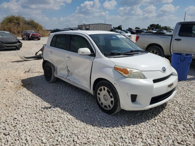 Photo 3 VIN: JTKKU10448J011457 - TOYOTA SCION XD 