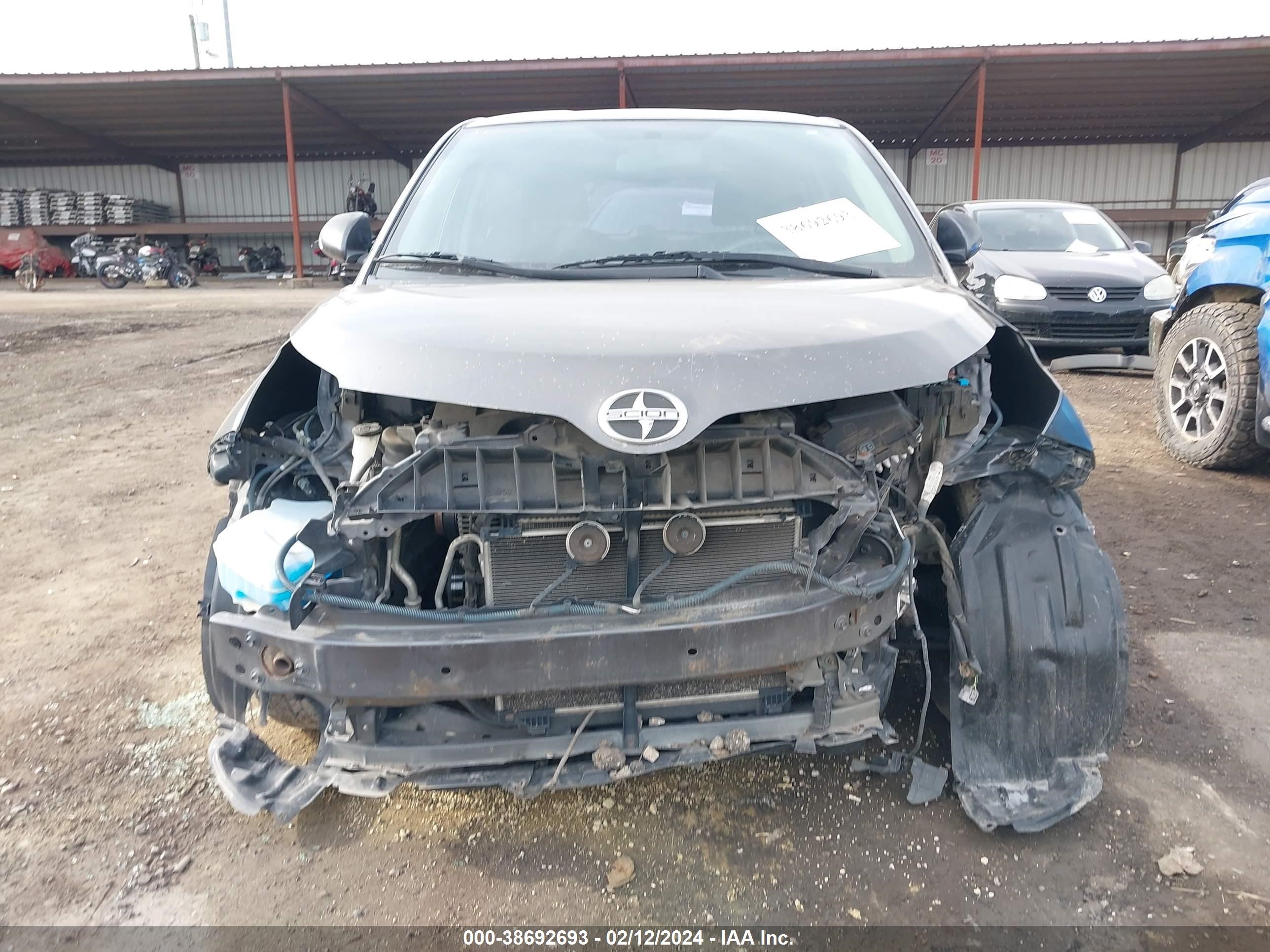 Photo 12 VIN: JTKKU10448J018487 - SCION XD 