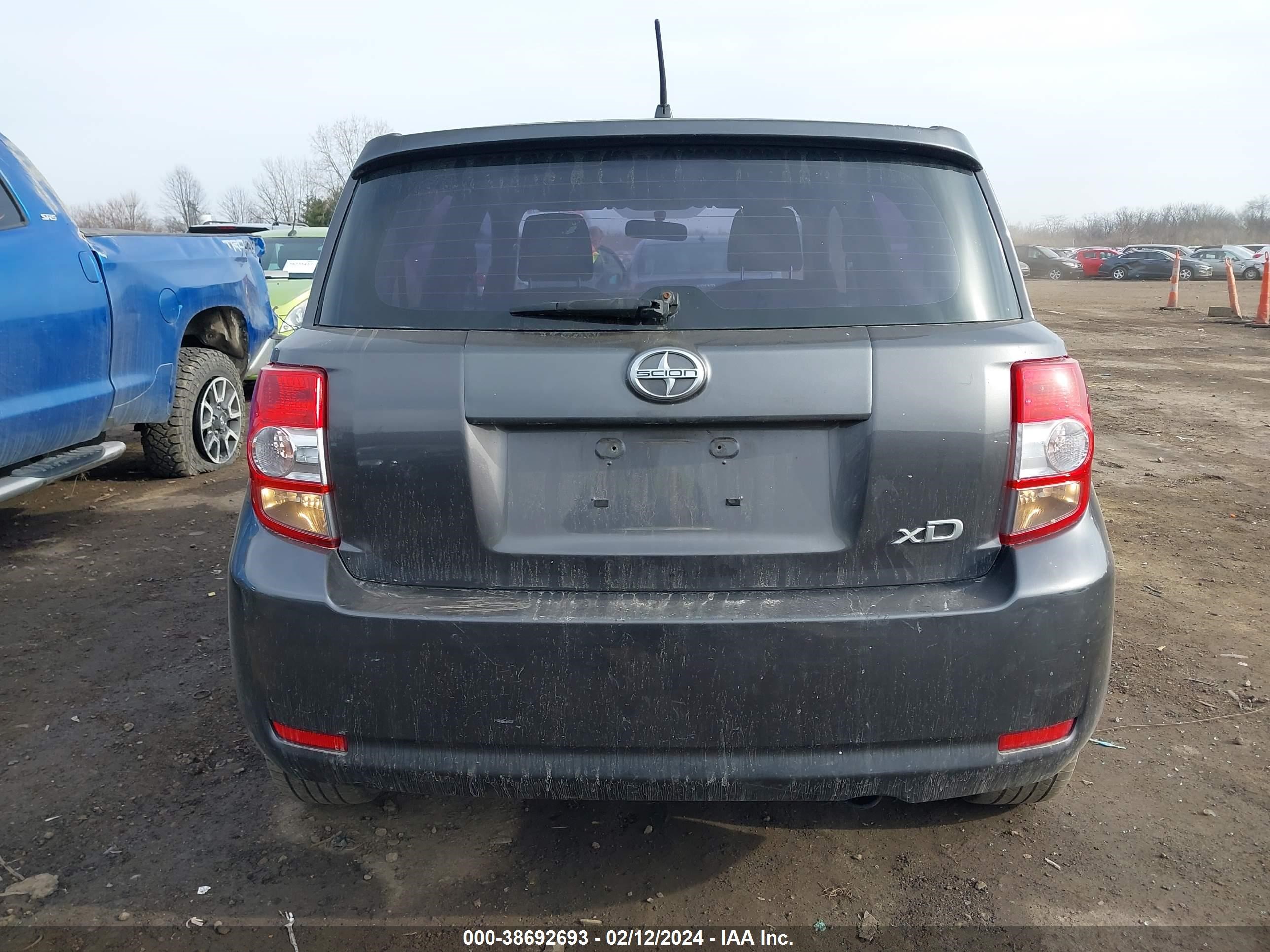 Photo 16 VIN: JTKKU10448J018487 - SCION XD 