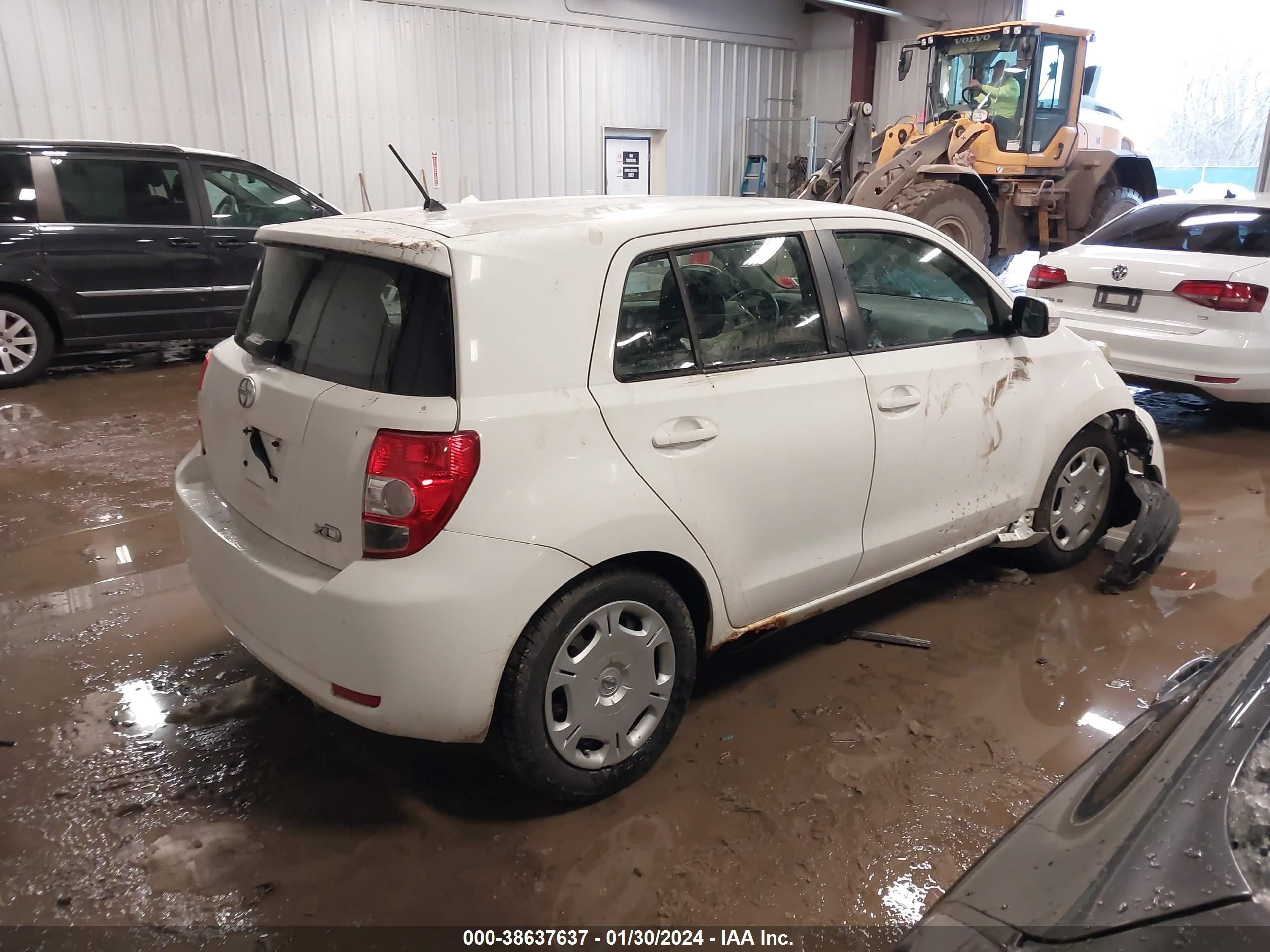 Photo 3 VIN: JTKKU10448J020806 - SCION XD 