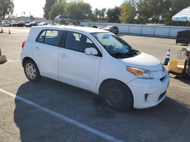 Photo 3 VIN: JTKKU10448J027805 - TOYOTA SCION XD 