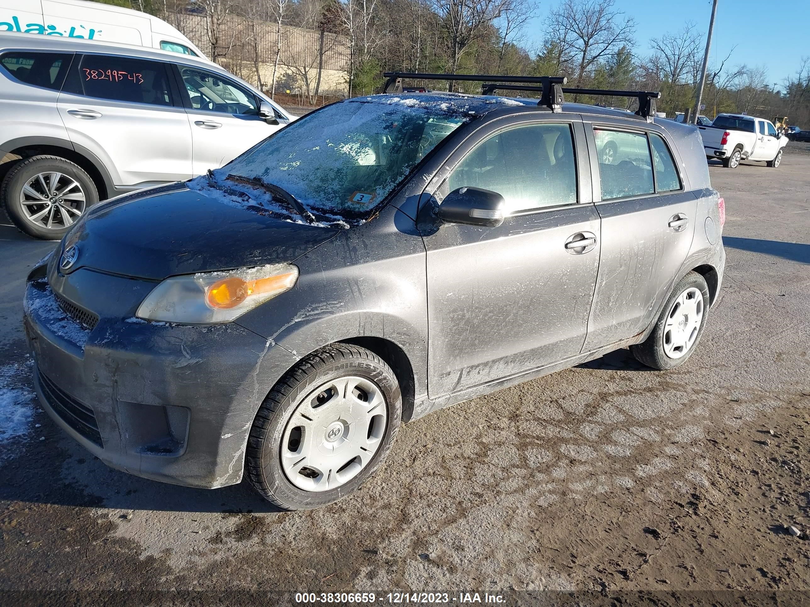 Photo 1 VIN: JTKKU10468J015557 - SCION XD 