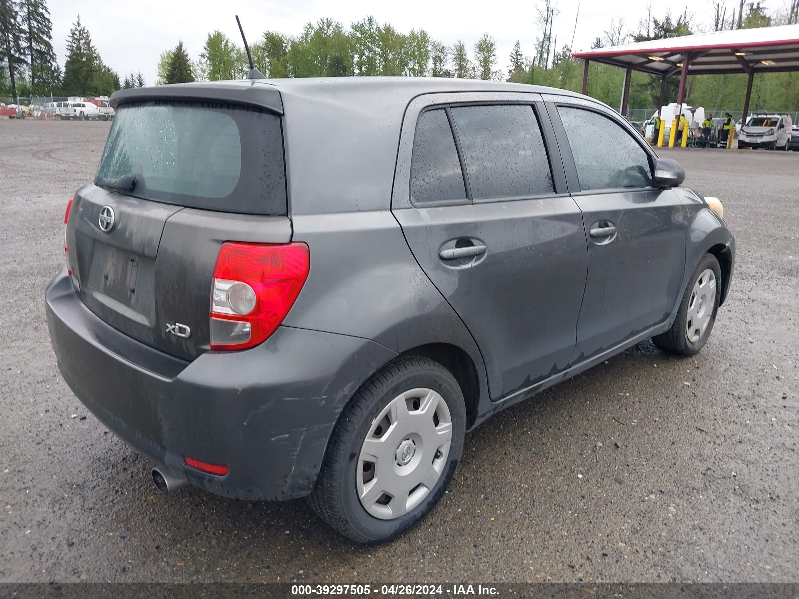 Photo 3 VIN: JTKKU10468J026543 - SCION XD 