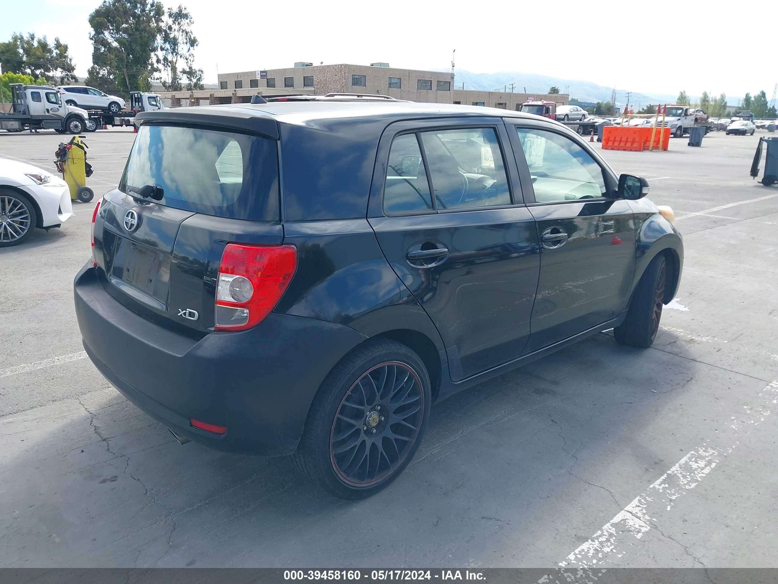 Photo 3 VIN: JTKKU10478J008407 - SCION XD 